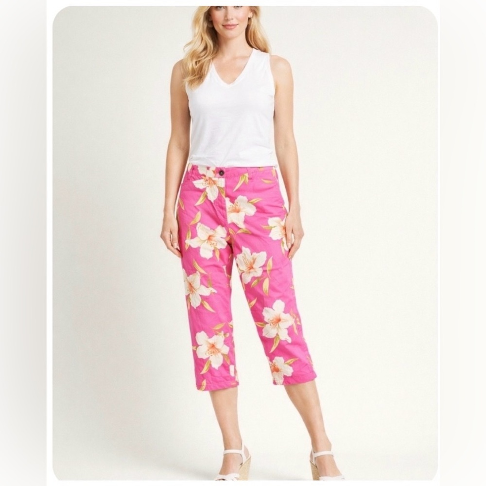 Ralph Lauren Pink  hawaian Floral Capris with Tropical Print